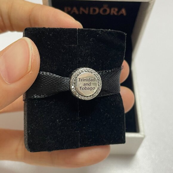 Pandora Trinidad and Tobago Flag Exclusive Charm Bead - Picture 2 of 5